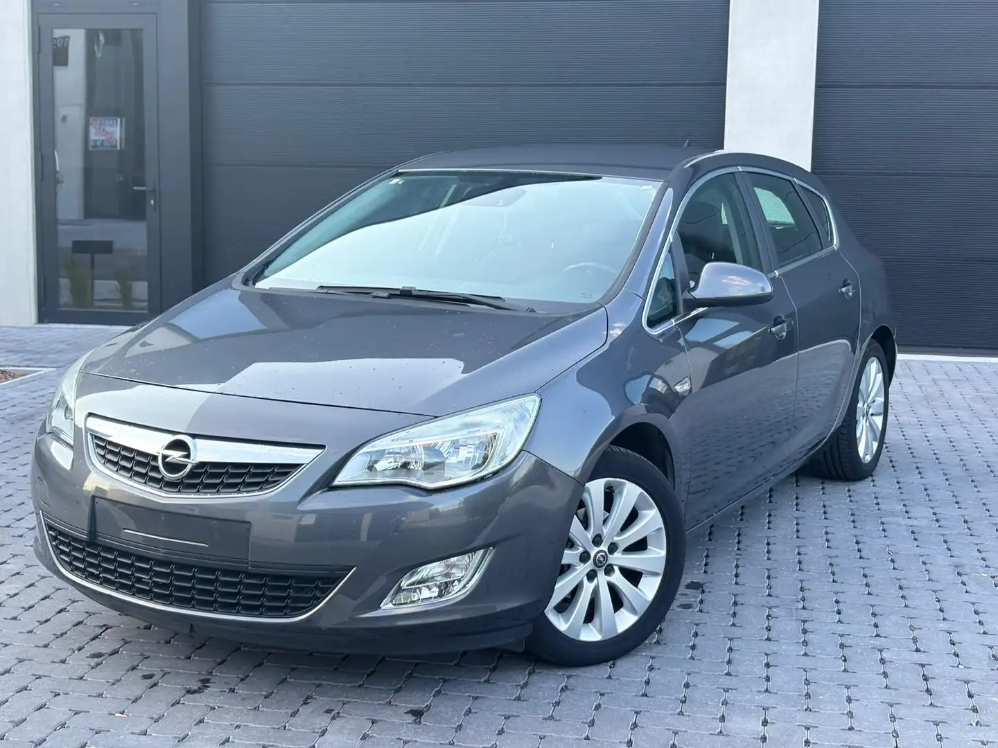Opel Astra 1.4 ecoFLEX Cosmo - 1