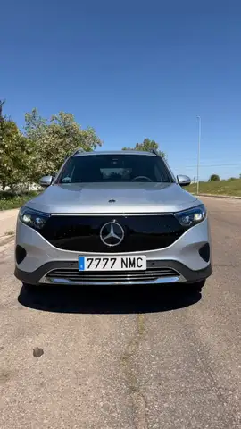 Mercedes-Benz EQB 250 250+