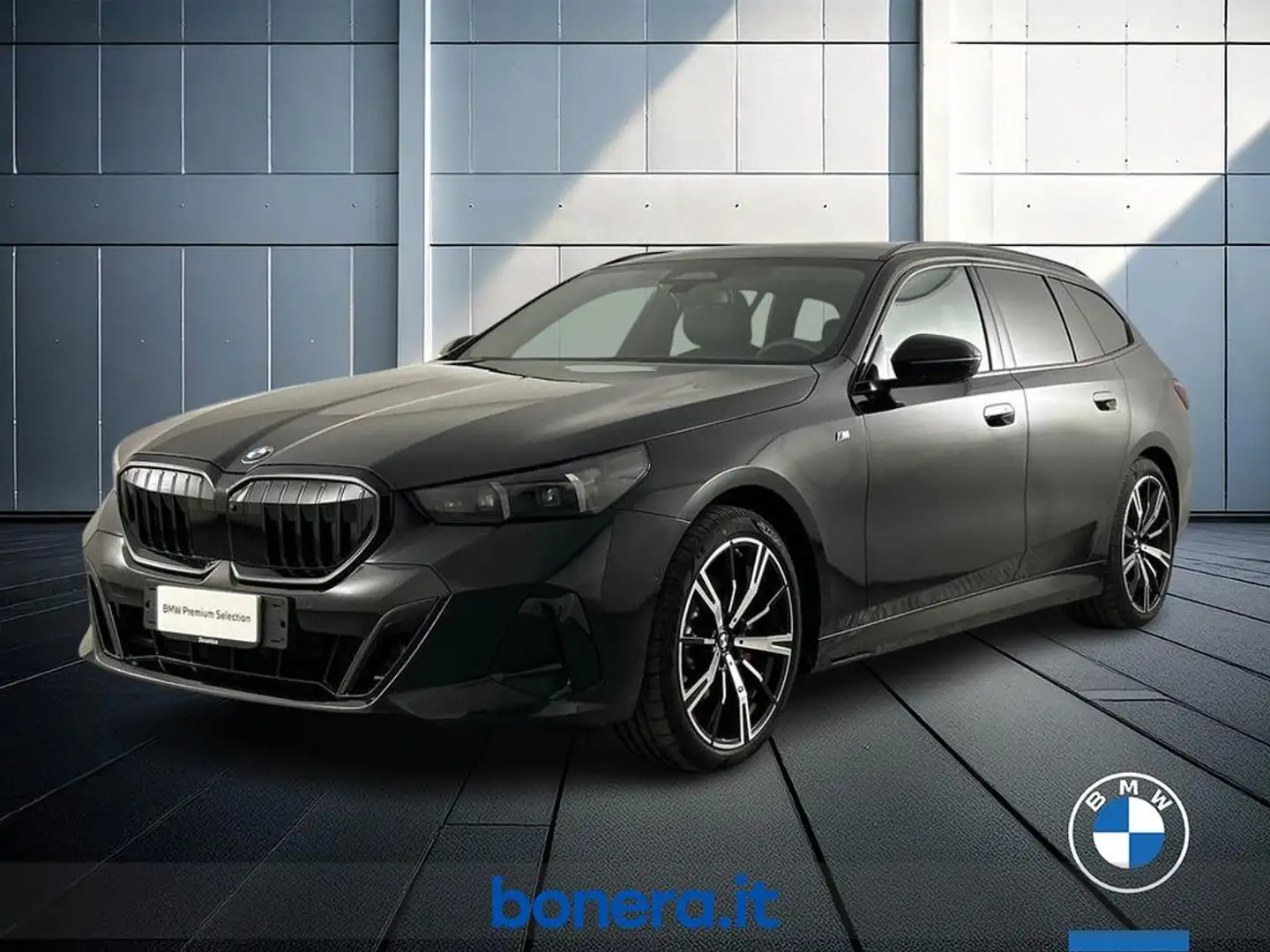 BMW i5 520d Touring 48V xdrive M Sport Pro auto Noir - 1