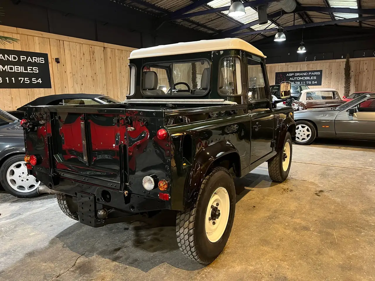 Land Rover Defender 90 PICK UP V8, foto 2