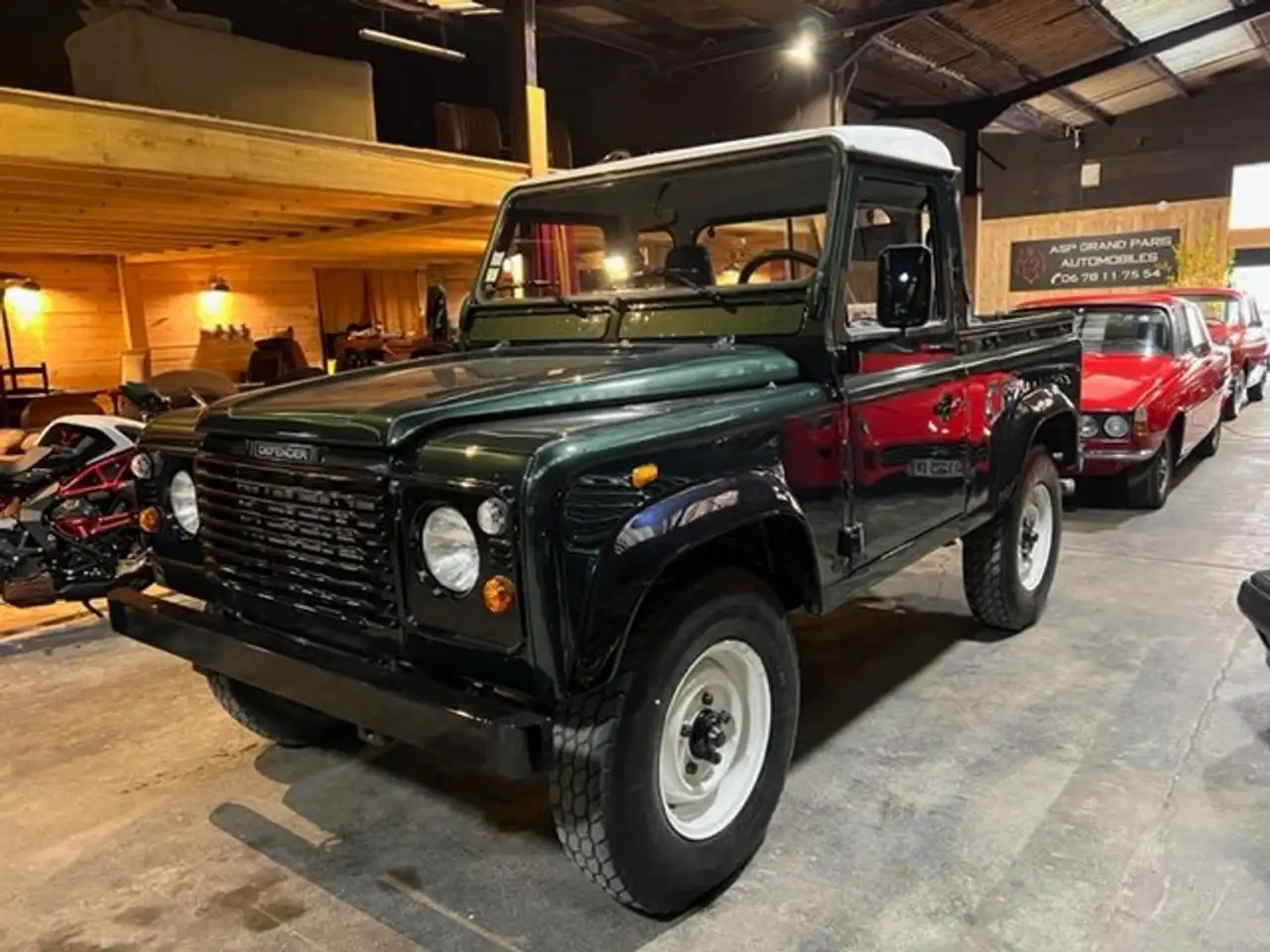 Land Rover Defender 90 PICK UP V8, foto 1