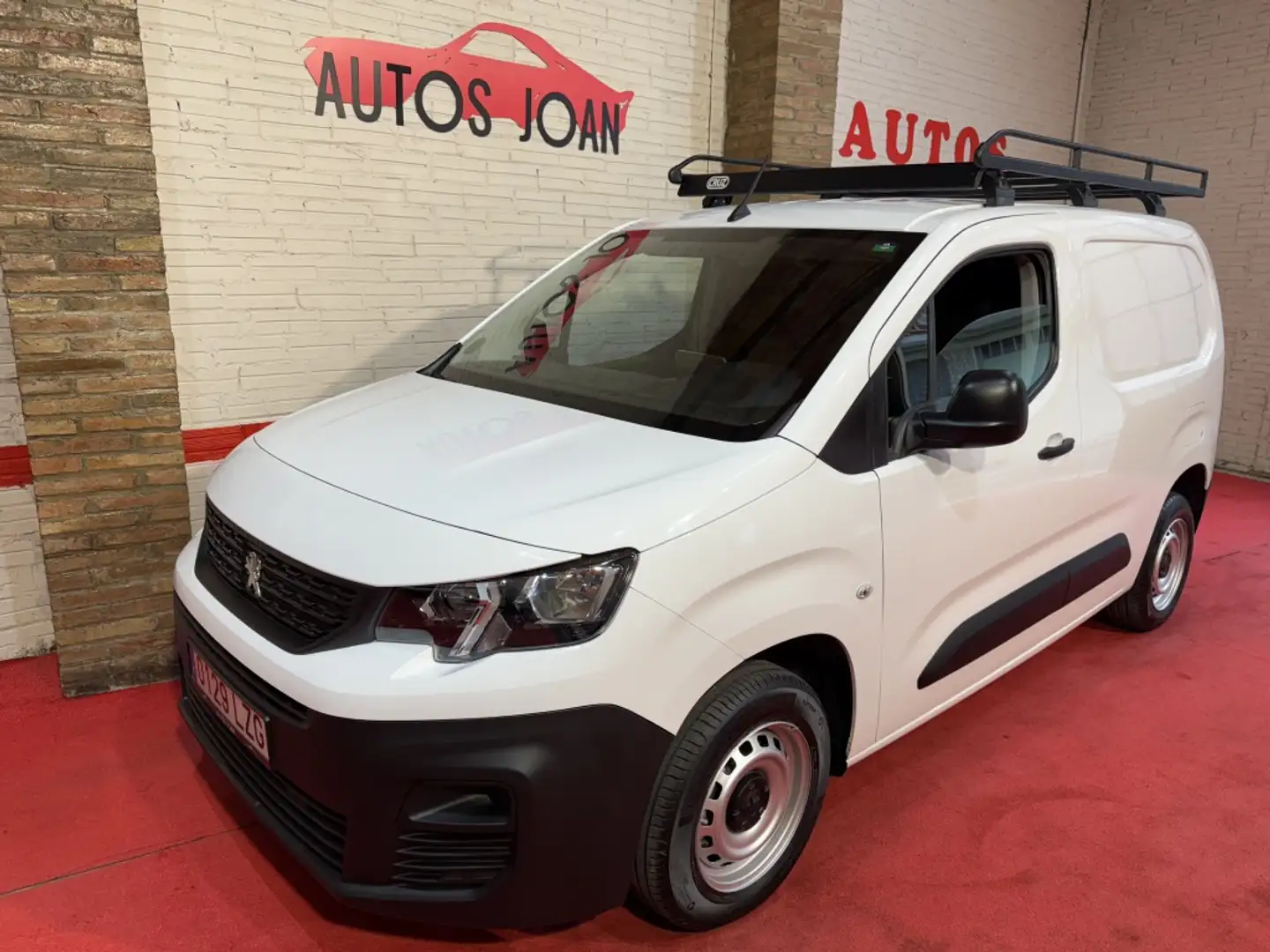 Peugeot Partner 1.5BlueHDI S&S Pro Standard 600kg 100 Wit - 1