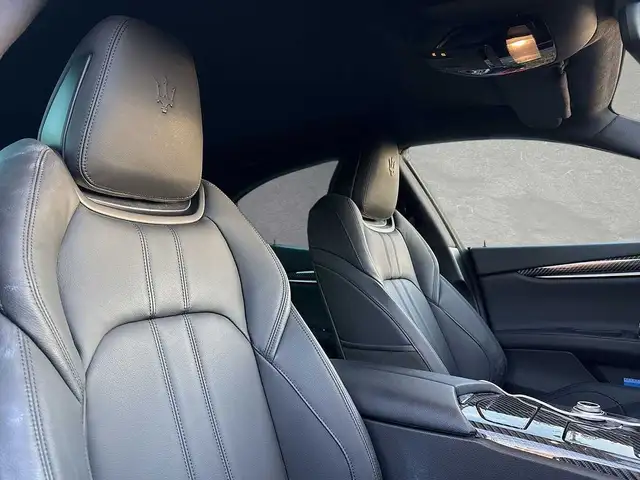 Maserati Ghibli view 10