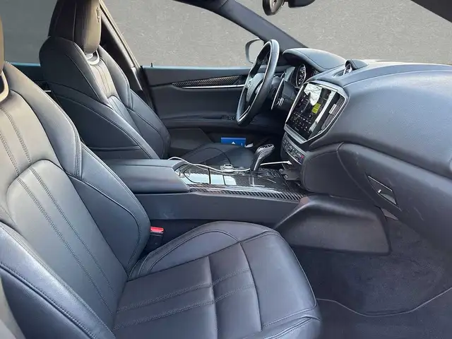Maserati Ghibli view 3