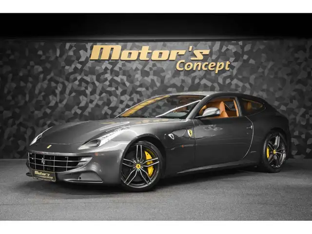 Ferrari FF 6.3 V12 - GRIGIO SILVERSTONE