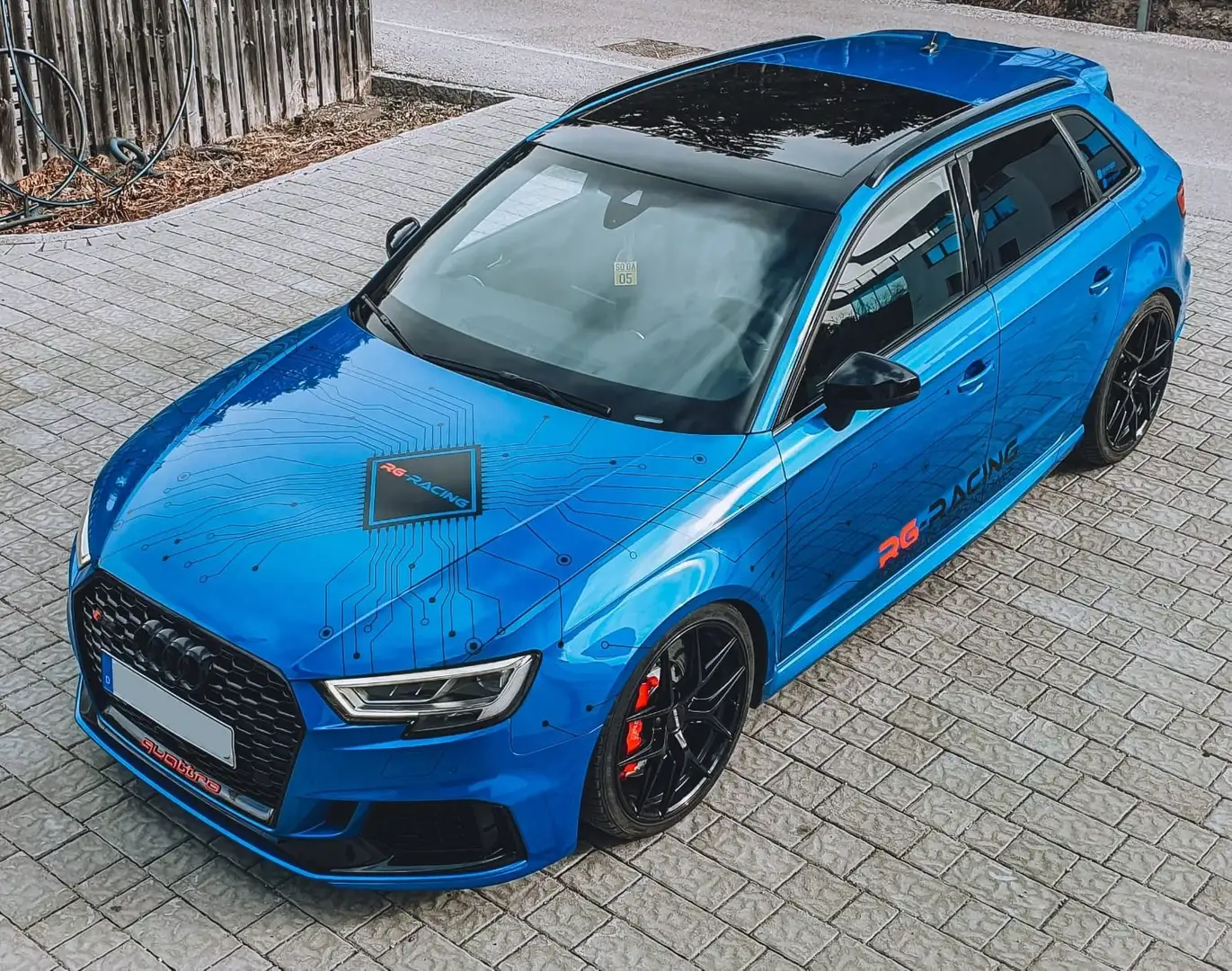 Audi RS3 Sportback Blau - 1