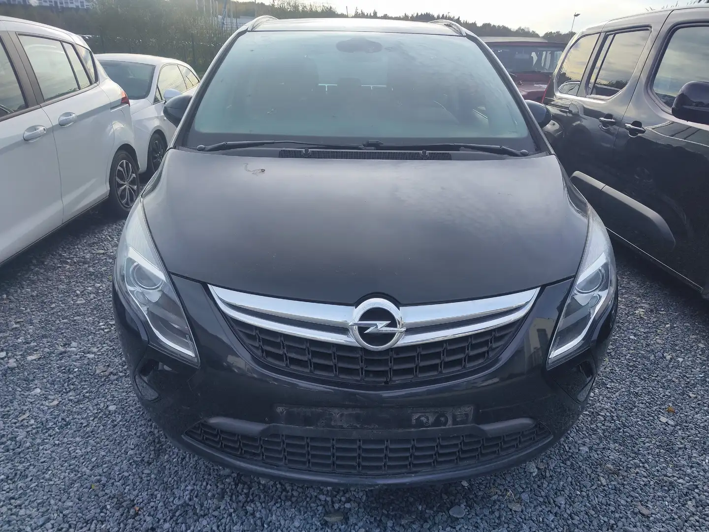 Opel Zafira Tourer 1.6 ECOFLEX Zwart - 2