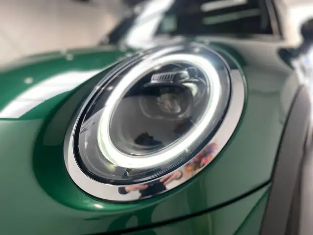 Mini Hatch view 10