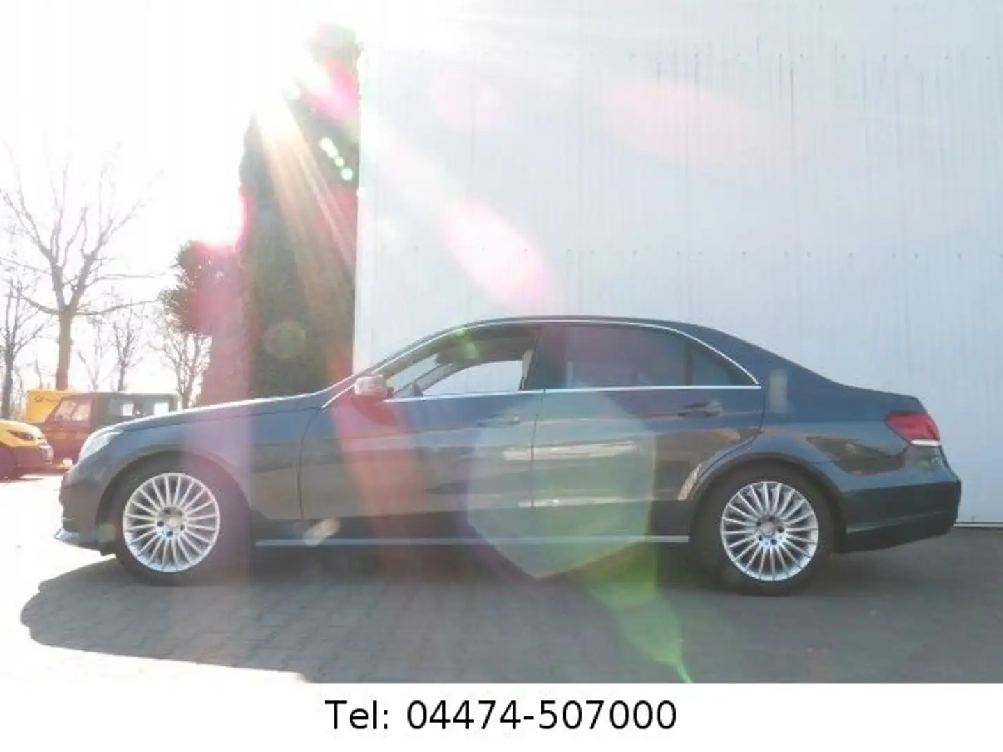Mercedes-Benz E 400 E400 3.5L 333PS Led Navi Jalousien Paket Grau - 2