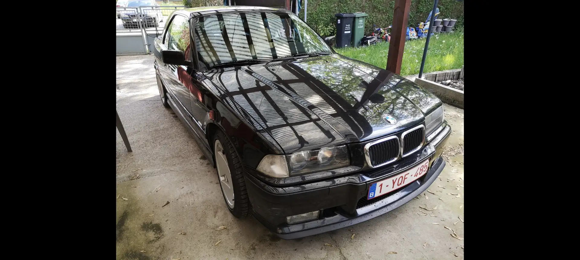 BMW 318 318i Noir - 1