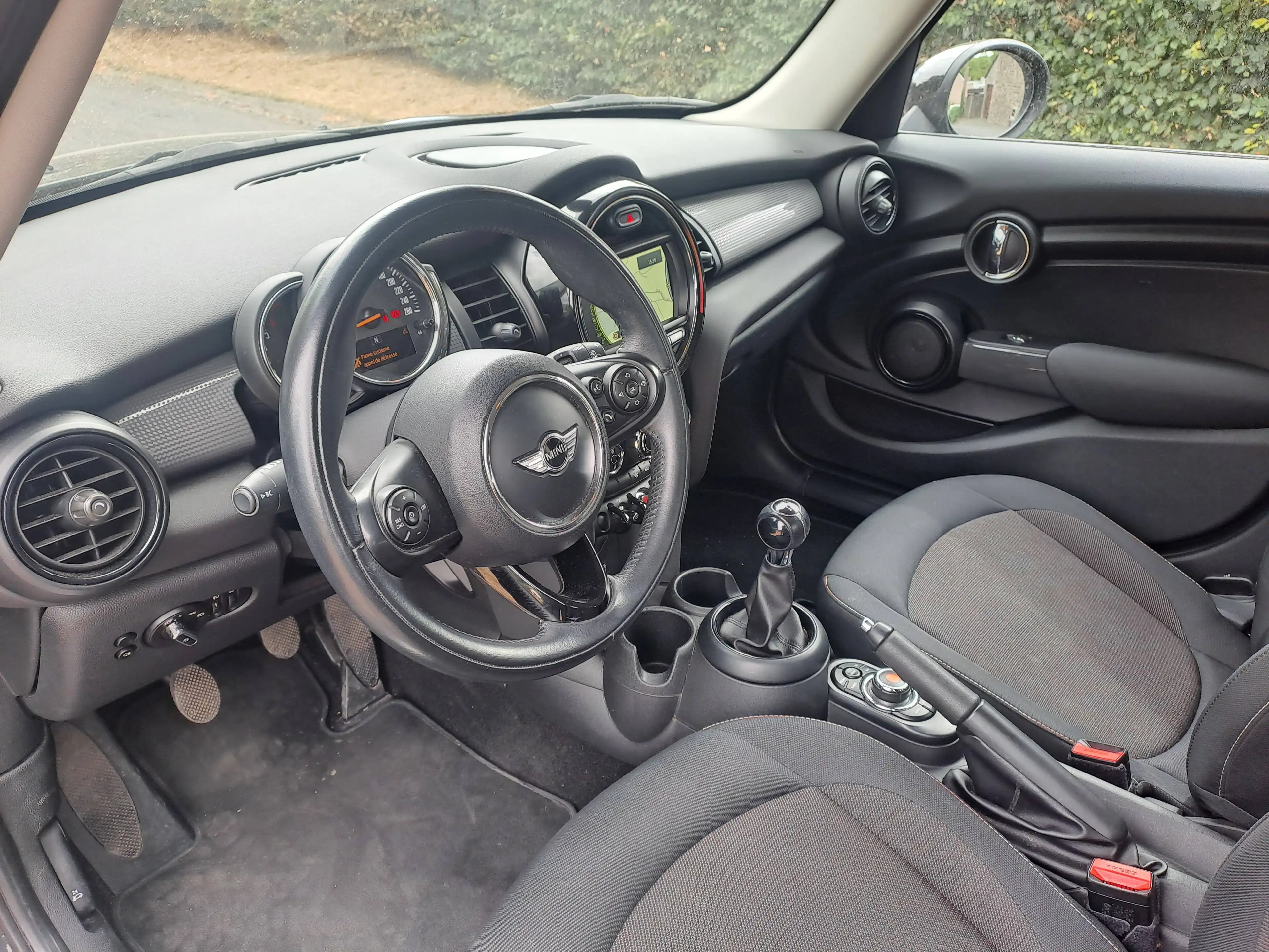 MINI Cooper D 1.5 — photo 8