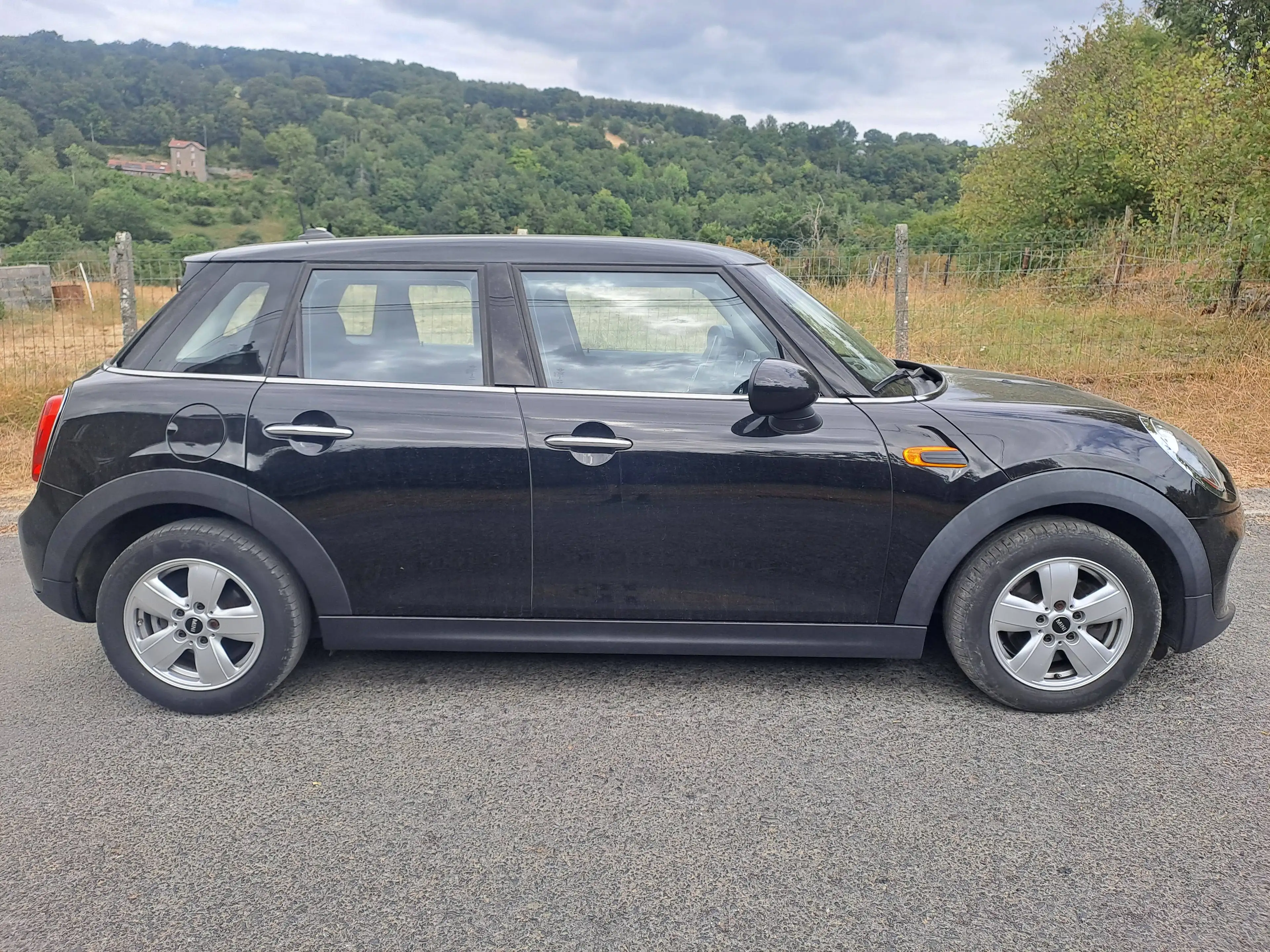 MINI Cooper D 1.5 — photo 5