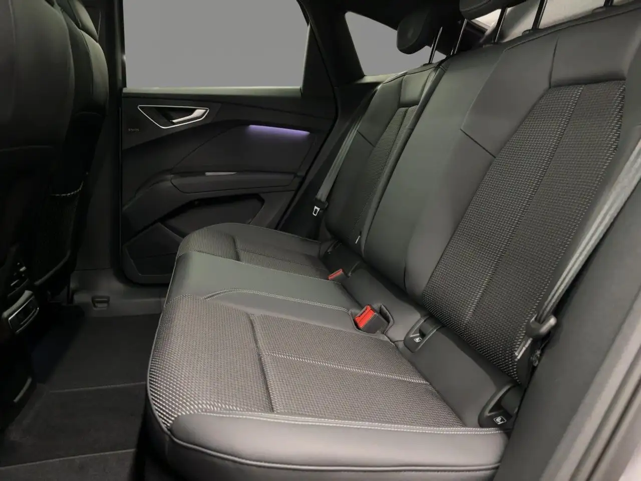 Audi Q4 e-tron Q4 Sportback 45 e-tron 210 kW 11