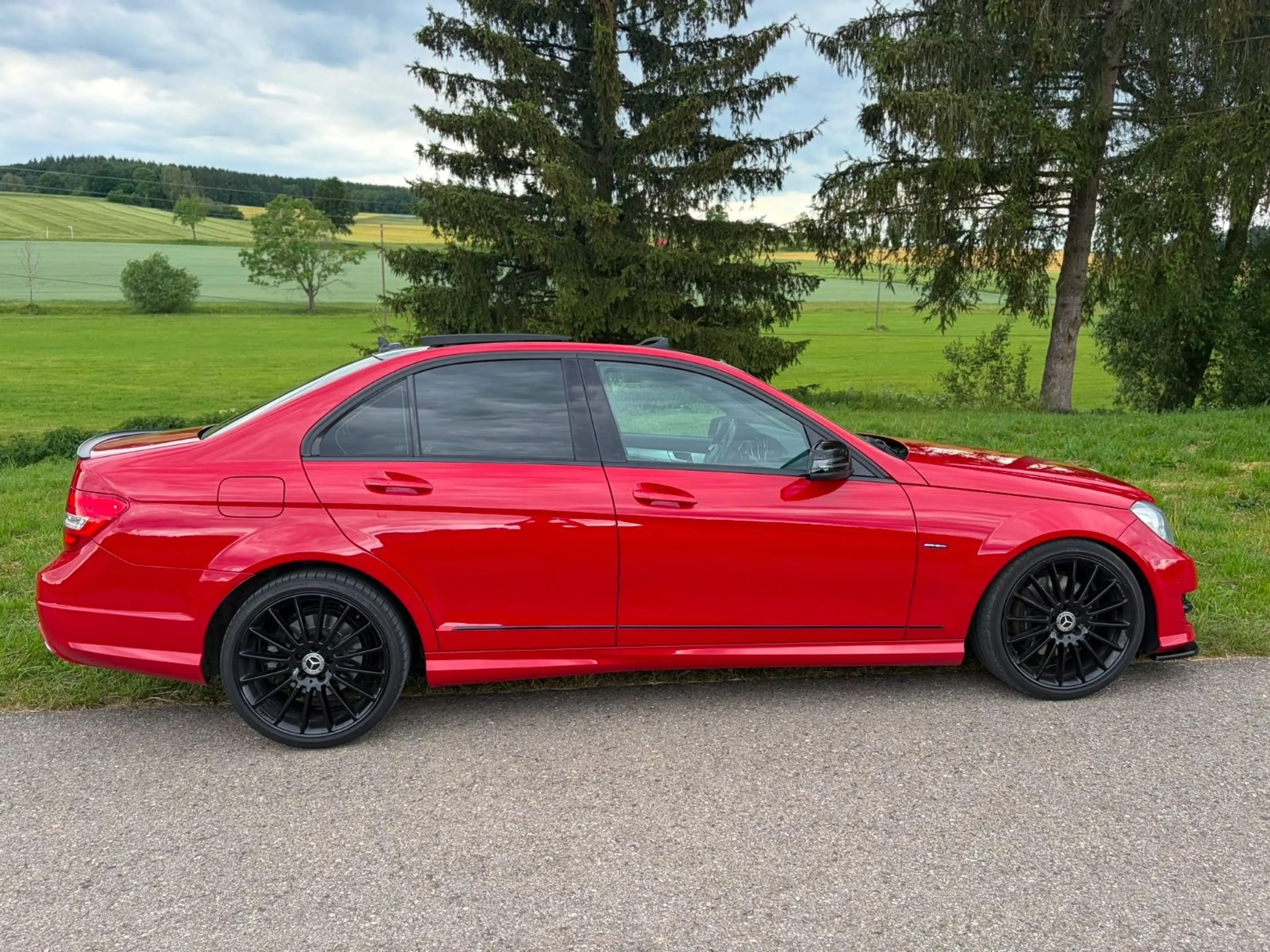 Mercedes-Benz C 350 AMG 4Matic — photo 4