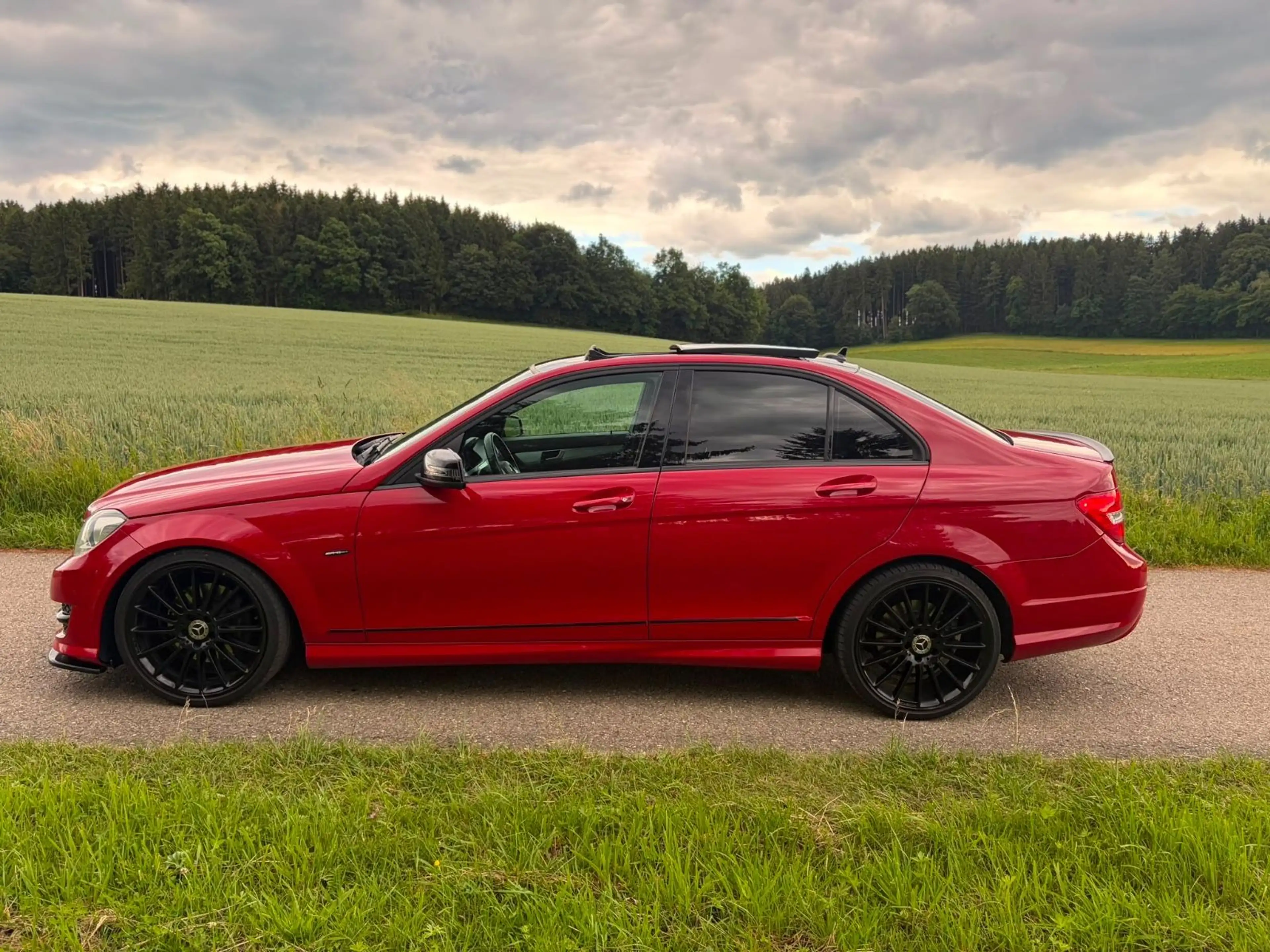 Mercedes-Benz C 350 AMG 4Matic — photo 8