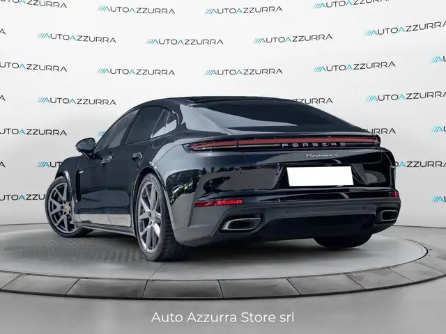 Porsche Panamera view 3