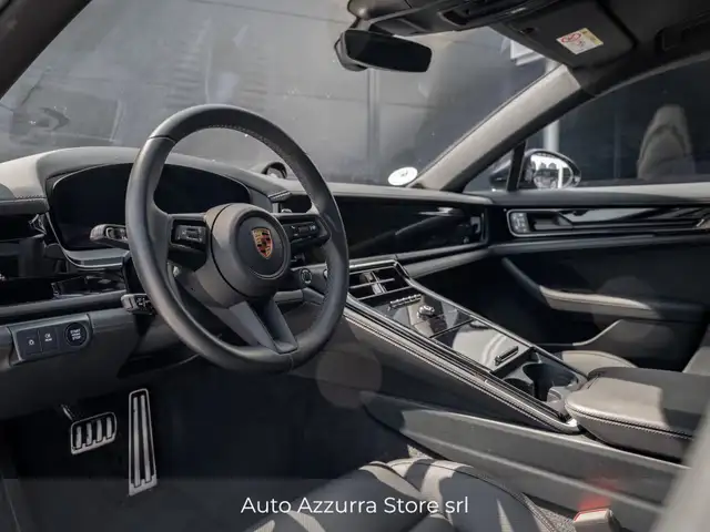 Porsche Panamera view 6