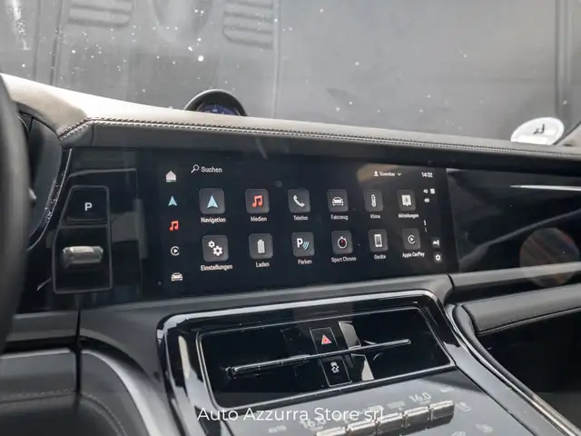Porsche Panamera view 11