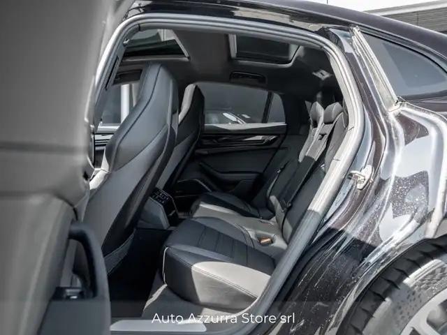 Porsche Panamera view 15