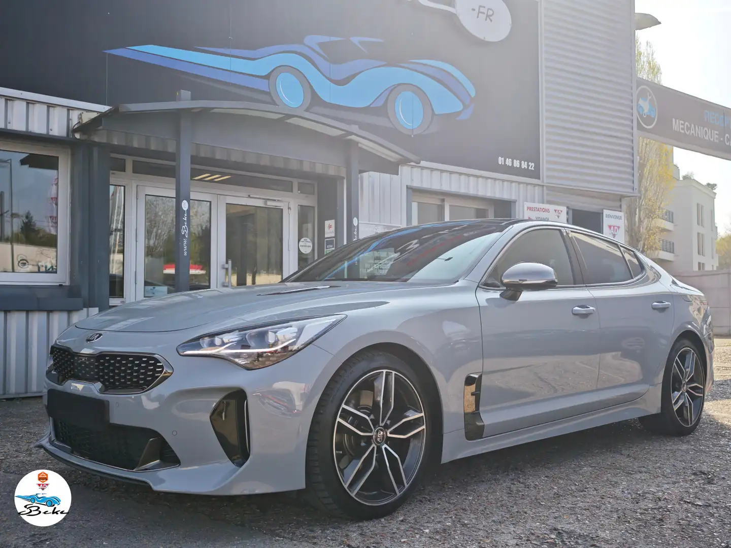 Kia Stinger 2.0 T-GDi 255 ch ISG BVA8 4x2 GT Line Pack Premium Gris - 1