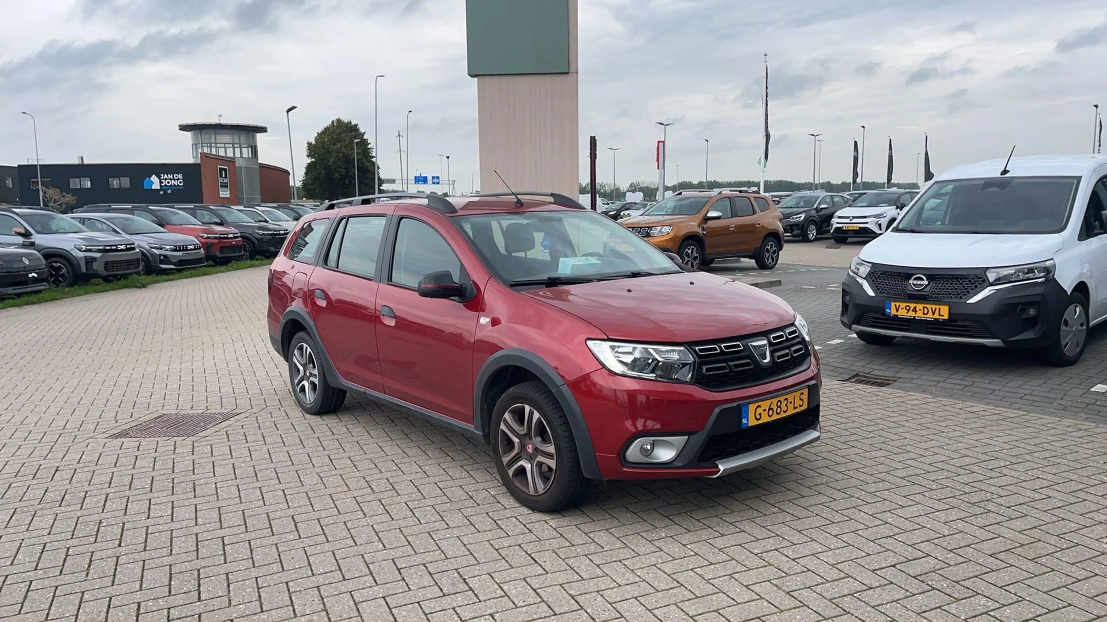 Dacia Logan MCV TCe 90 Série Limitée Tech Road | Trekhaak | Na — photo 6