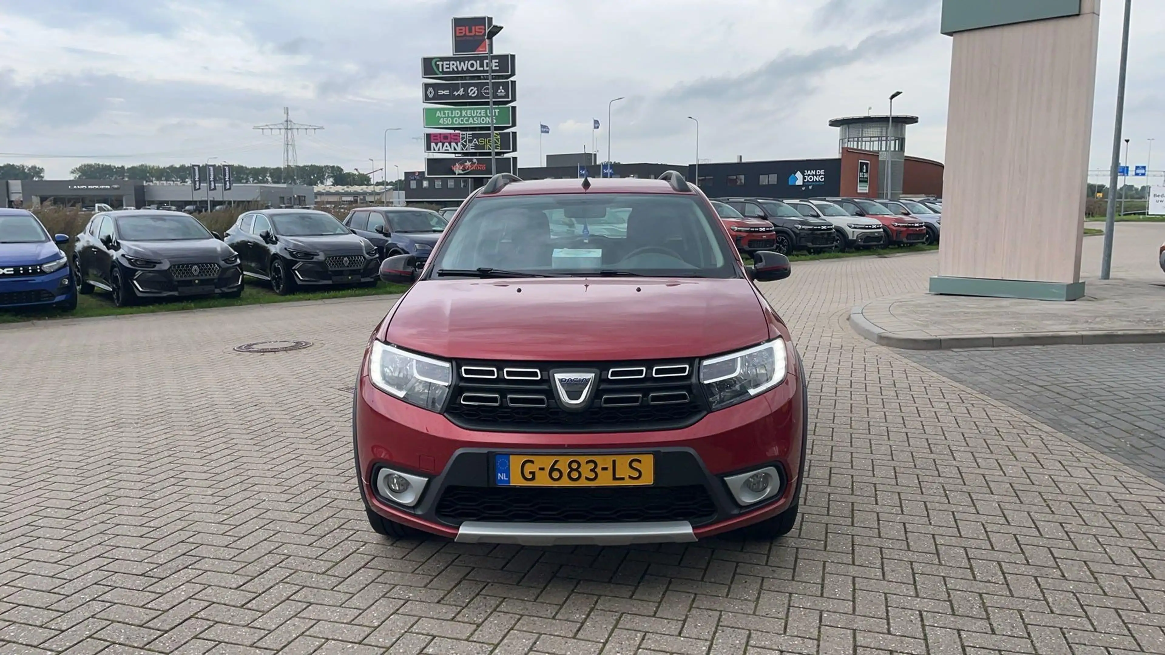 Dacia Logan MCV TCe 90 Série Limitée Tech Road | Trekhaak | Na — photo 7