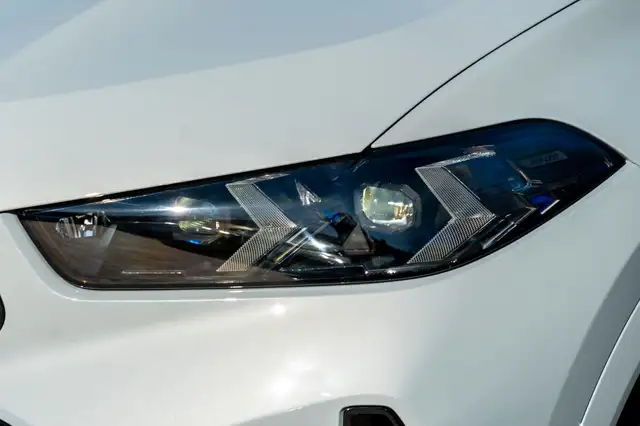 BMW X6 view 8