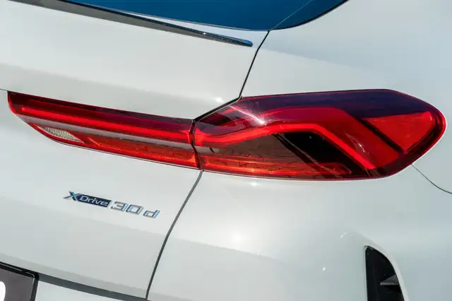 BMW X6 view 7
