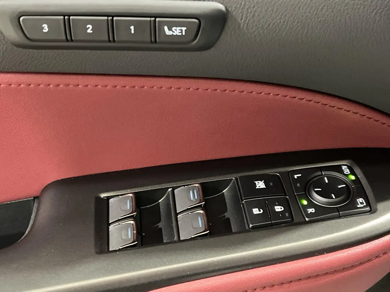 Lexus NX снимка Lexus NX