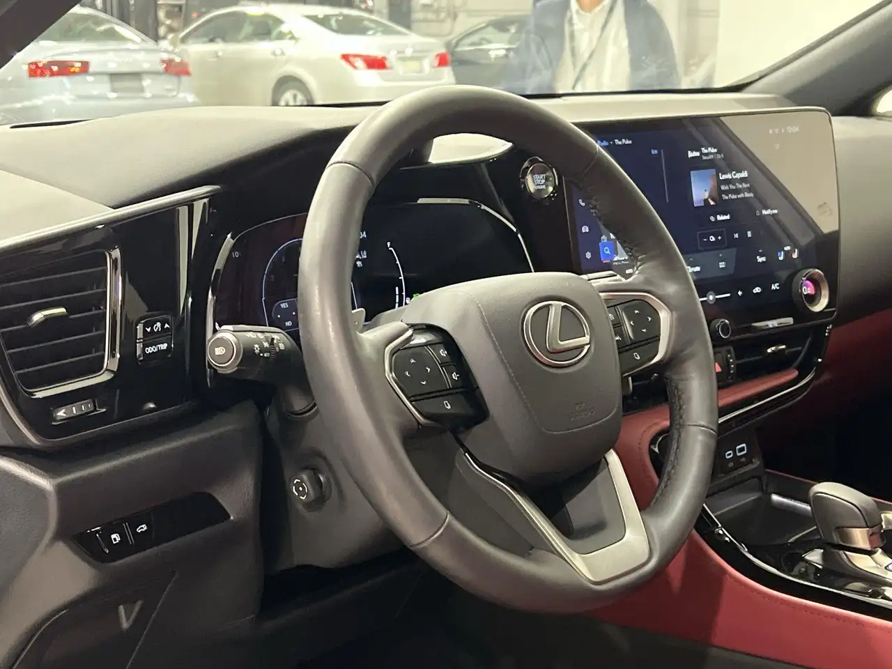 Lexus NX снимка Lexus NX