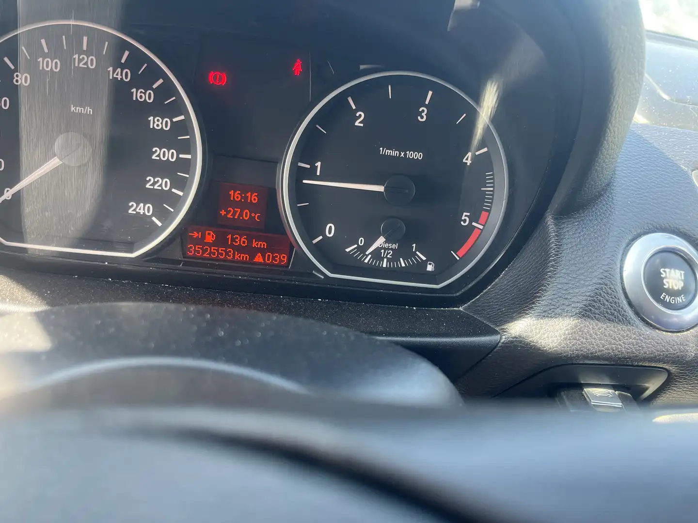 BMW 118 118d DPF - 2