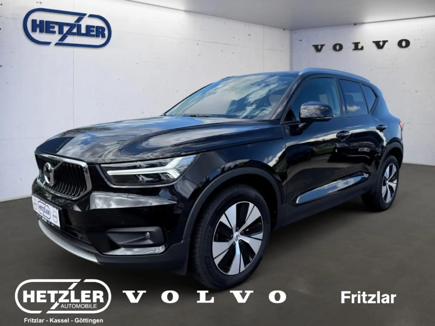 Volvo XC40 Momentum Pro 2WD T3 EU6d AHK Navi Digitales Cockpi Schwarz - 1