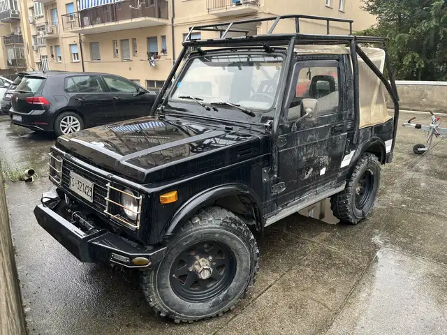 Suzuki SJ 413