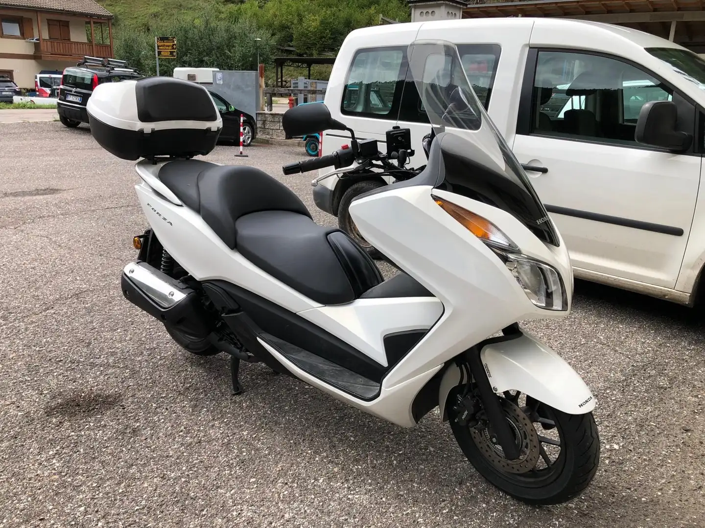 Honda Forza 300 Abs Alb - 1