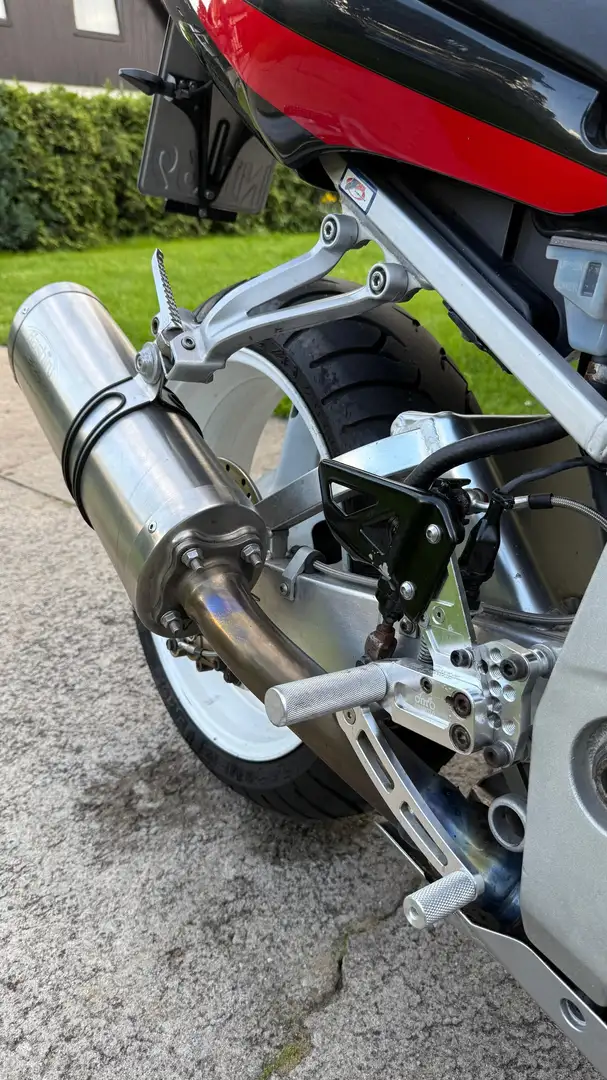 Suzuki GSX-R 1000 Piros - 2