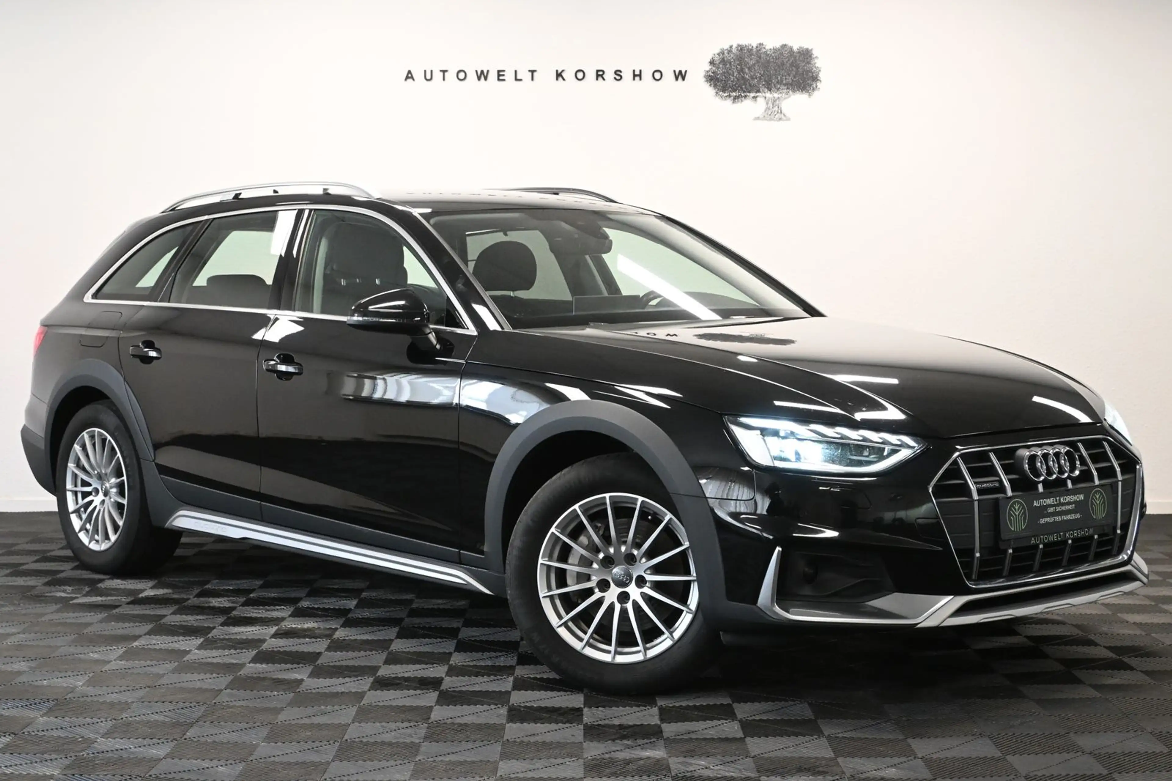 Audi A4 allroad 40 TDI *AHK*ACC*NAVI*LED*SHZ*AMBIENTE