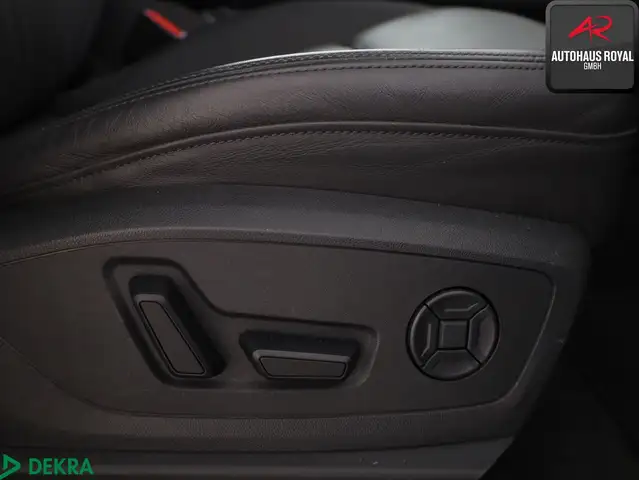Audi E-Tron view 12