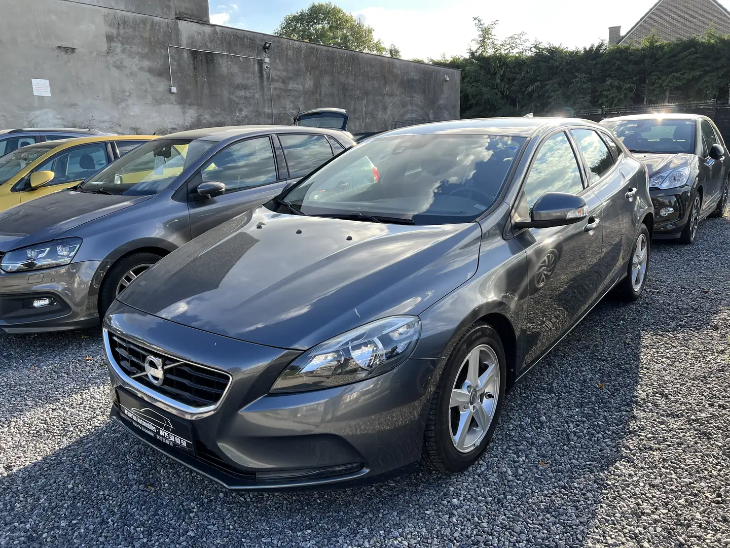 Volvo V40 1.6 D2 Momentum GPS,Garantie 1 An. Grijs - 1