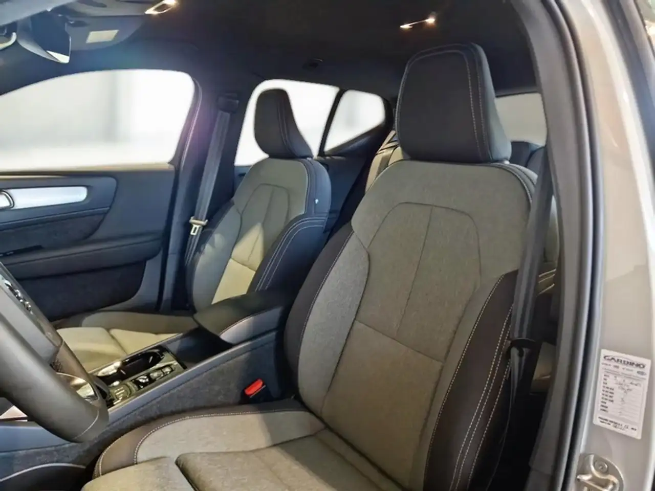 Volvo XC40 T5 RECHARGE PLUG-IN AUTO PLUS BRIGHT SUV, миниатюра 9