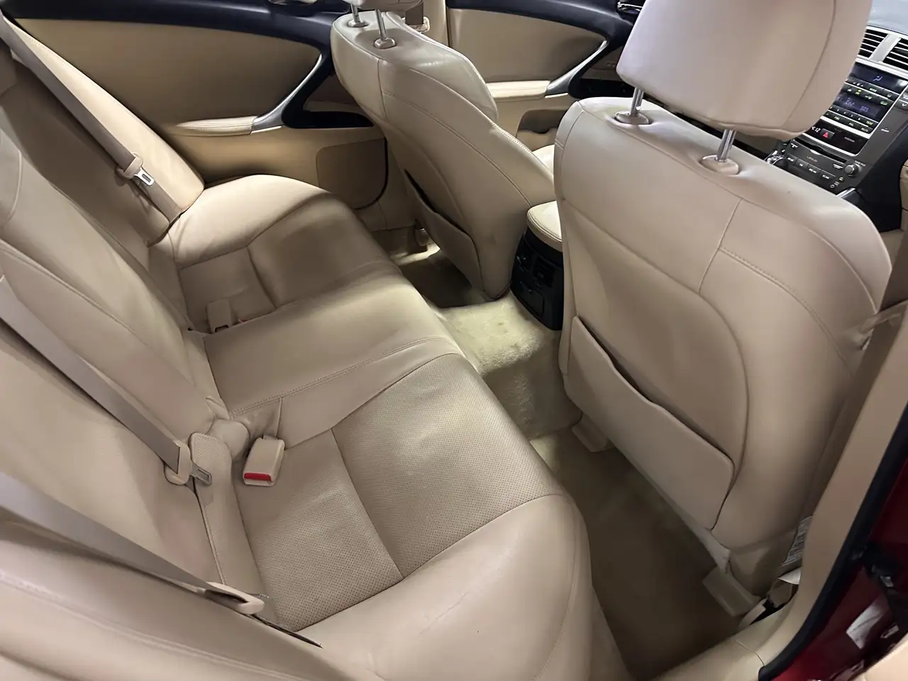 Lexus IS photo Lexus IS