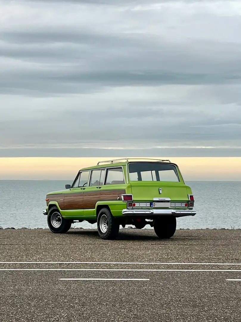 Jeep Wagoneer 232 Custom Zielony - 2