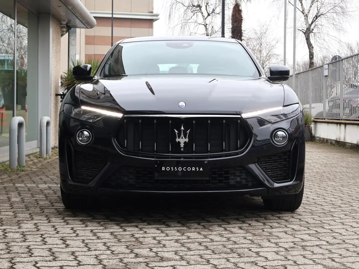 Maserati Levante 3.0 V6 350 CV Gransport Negro - 2