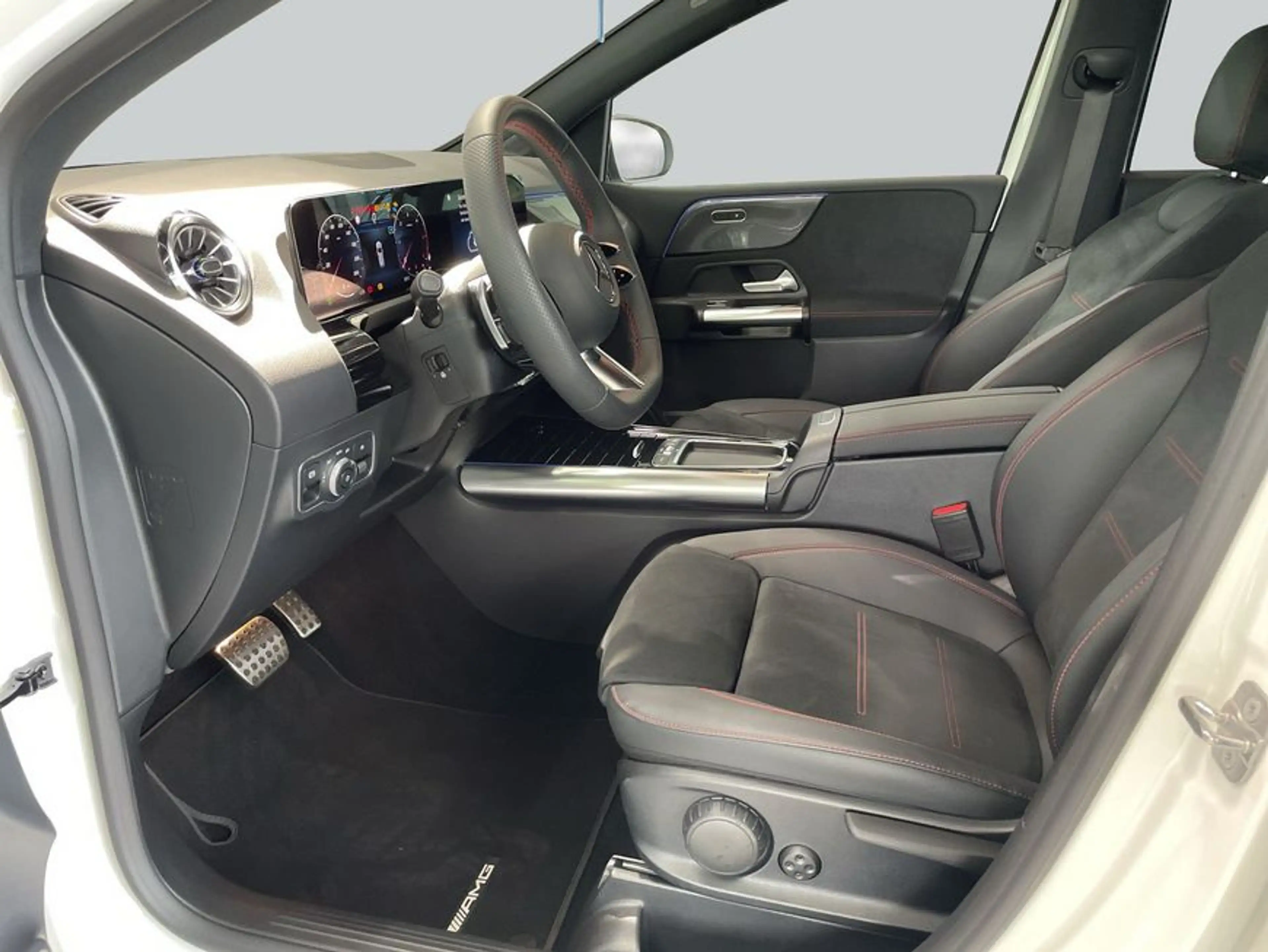 Mercedes-Benz B 220 B-Klasse — photo 9