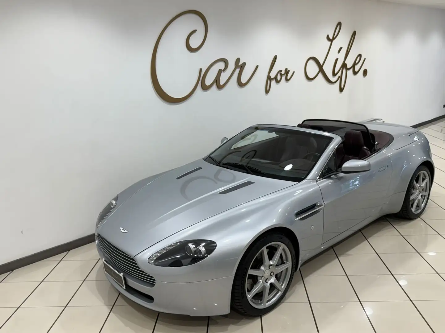 Aston Martin Vantage Roadster 4.3 V8 sportshift Zilver - 2