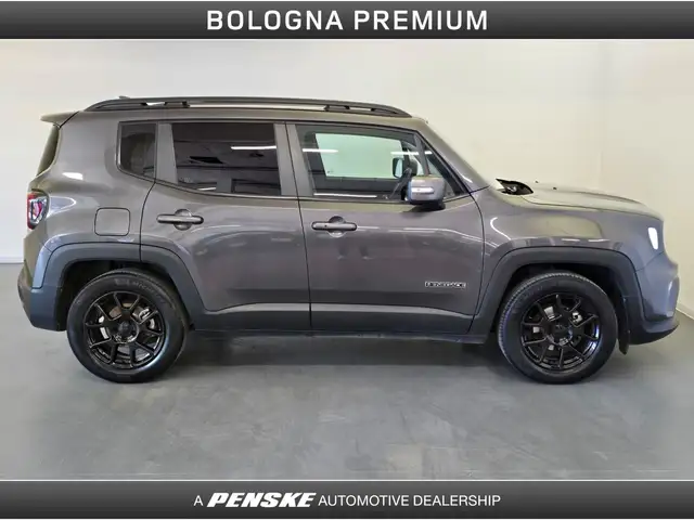 Jeep Renegade view 6