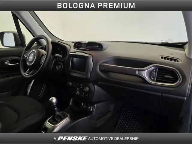 Jeep Renegade view 15