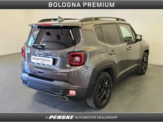 Jeep Renegade view 2