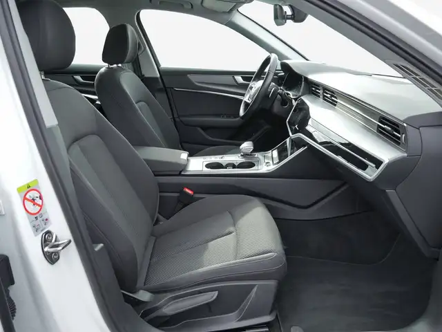 Audi A6 view 4
