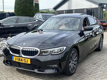 3-serie 330i High Executive Zwart 2019 Schuifdak L