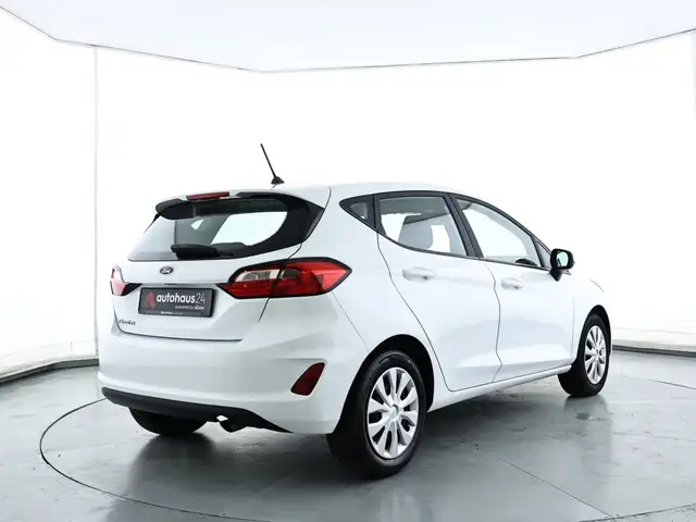Ford Fiesta view 5